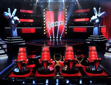 Διαγωνιζόμενη του ελληνικού «The Voice» παραλίγο να καταρρεύσει στη σκηνή! (βίντεο)